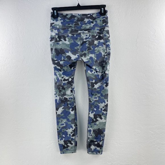 Athleta Ultimate Stash 7/8 Leggings‎ Cloud Camo Dress Blue Running Size S - Picture 4 of 8